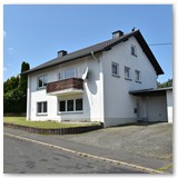 Schulstrasse24.de - Front + Garage